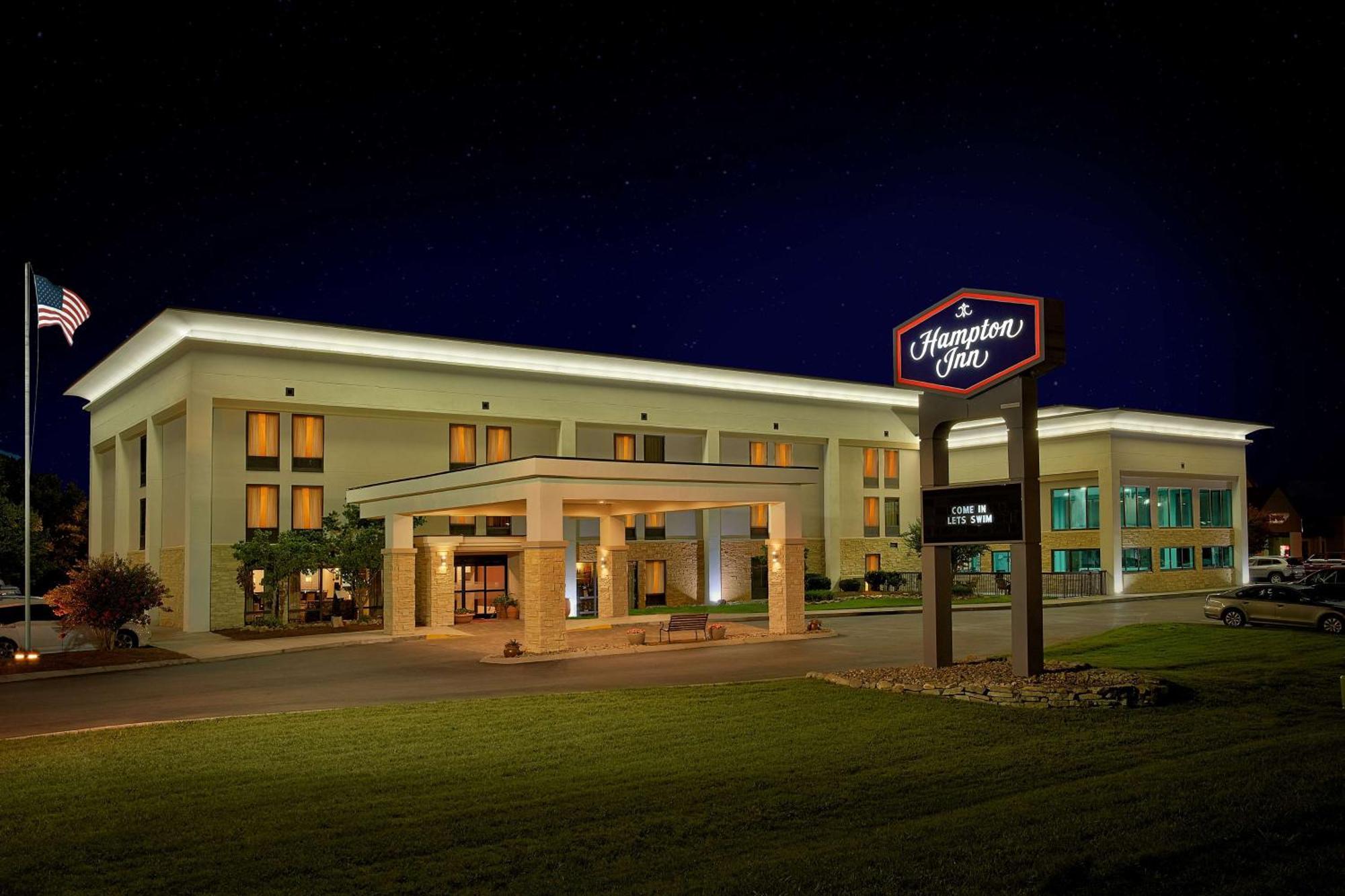 Hampton Inn Sevierville Exterior photo