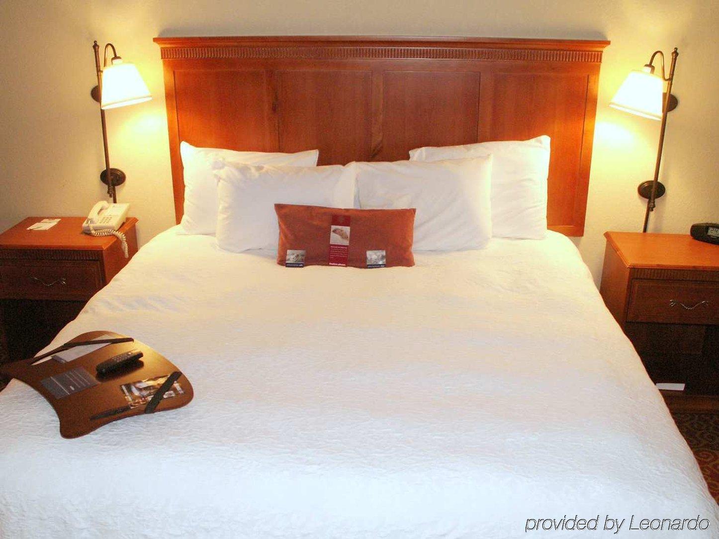 Hampton Inn Sevierville Room photo