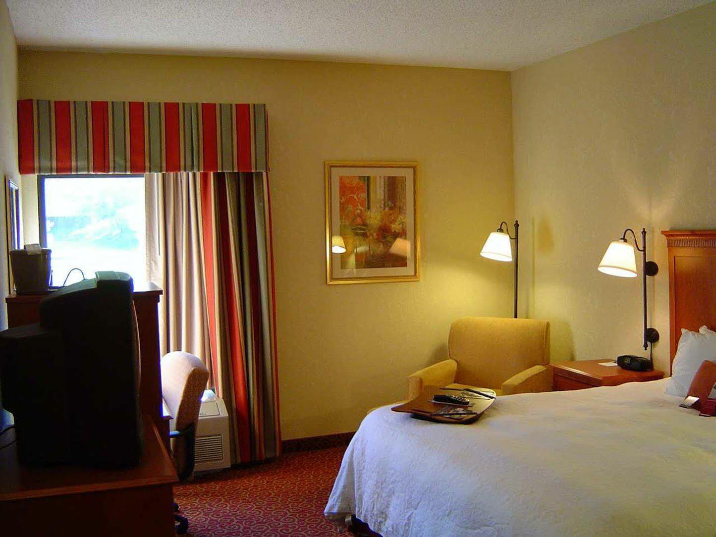 Hampton Inn Sevierville Exterior photo